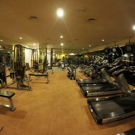 Imperial Palace Hotel Мири Екстериор снимка